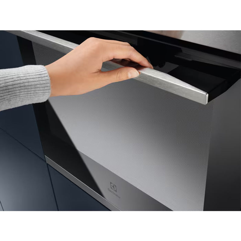 Electrolux 58L Built-in Multifunction Electric Single Oven - Stainless Steel | KOHLH00BX Electrolux Euronics.ie