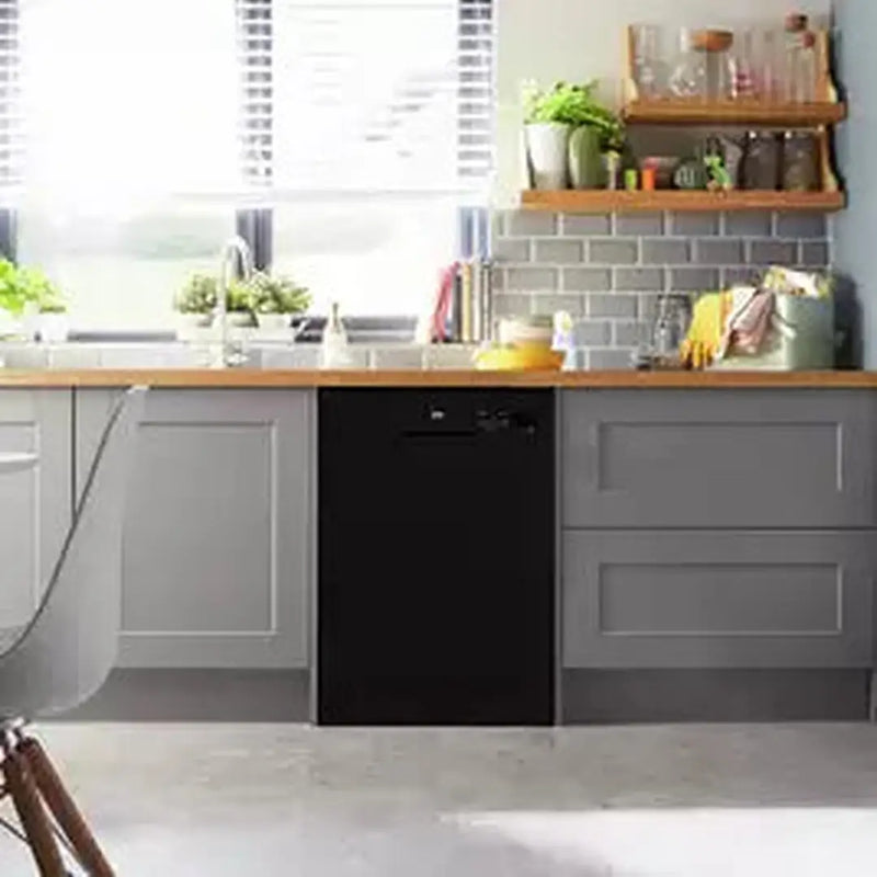 Beko 60cm Freestanding Black Dishwasher | DVN04320B Beko Euronics.ie