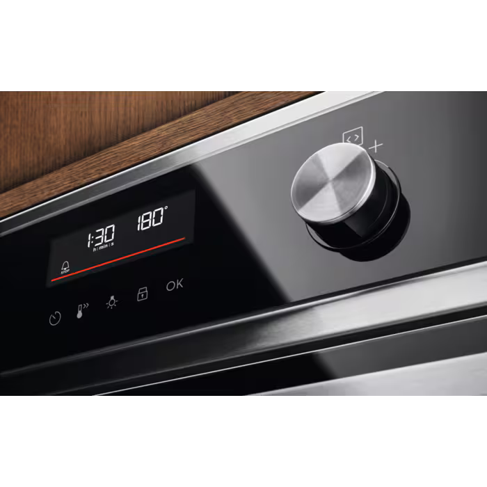 Electrolux 72L Built-In Pyrolytic Oven with AirFry | EOM6P46X