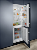 Electrolux 177.2cm Integrated Fridge Freezer | LNT6NE18S