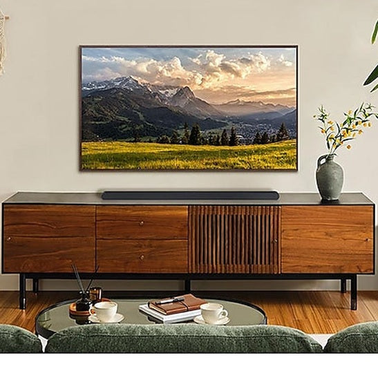 Samsung S700D Ultra-Slim 3.1.2-Channel Soundbar with Wireless Subwoofer | HW-S700D/XU